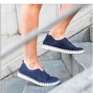 Ilse Jacobsen Tulip slip on perforated shoes 39 (8.5)